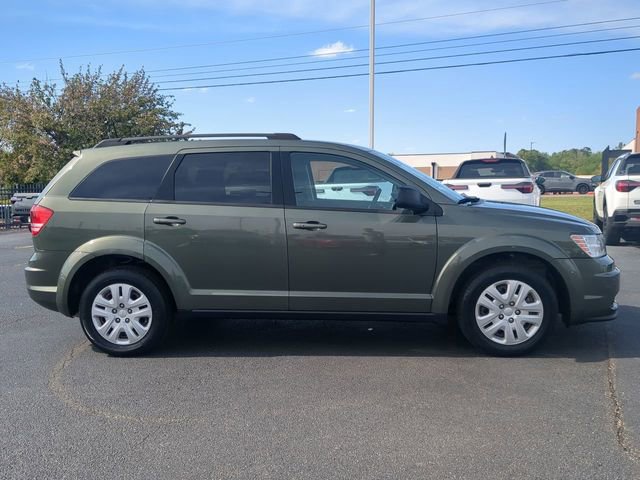 Used 2018 Dodge Journey SE image 3