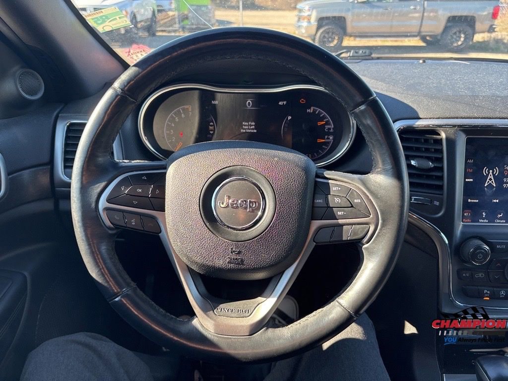 Used 2018 Jeep Grand Cherokee Laredo image 14