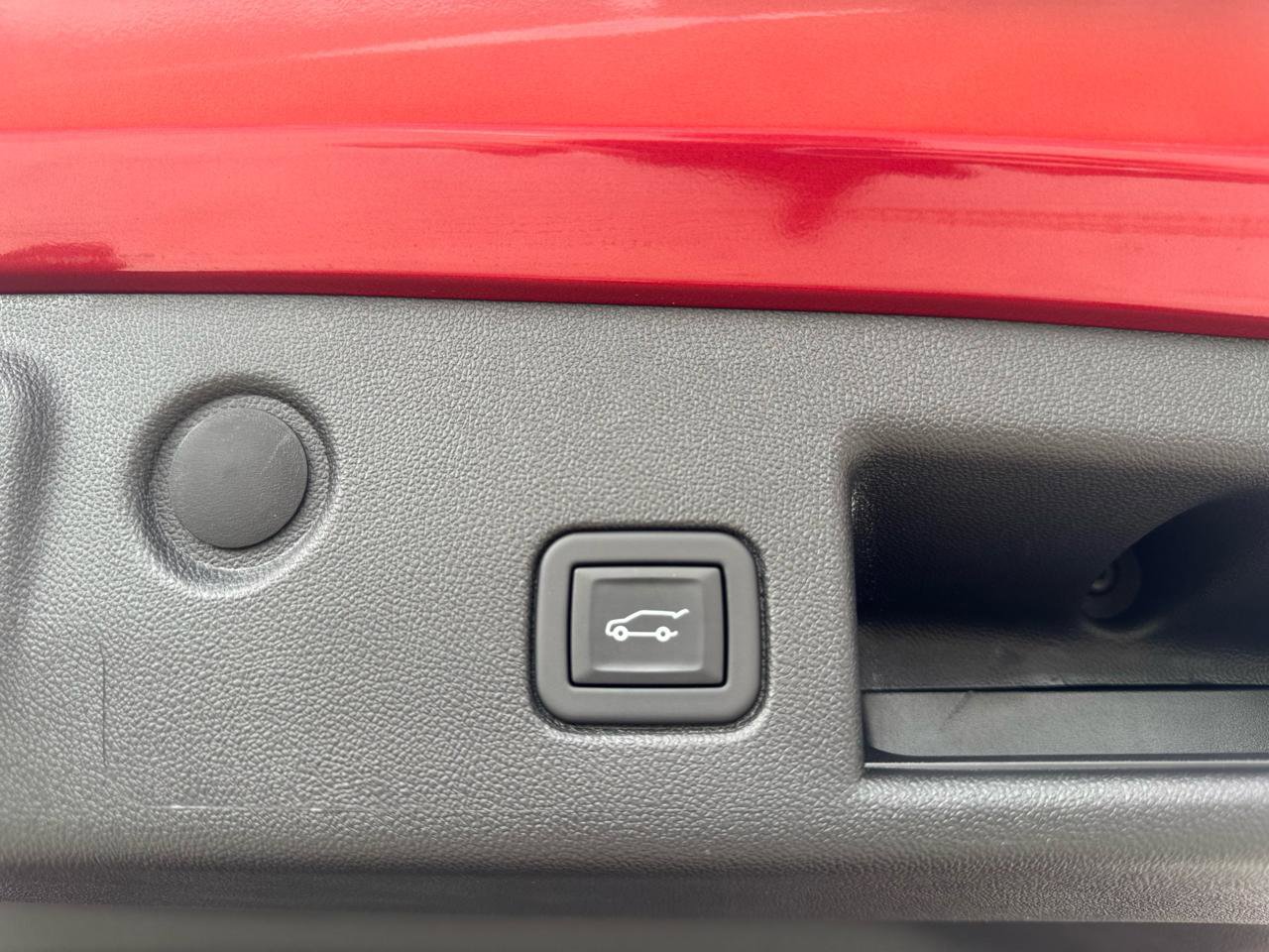 Used 2023 Chevrolet Equinox LT image 55