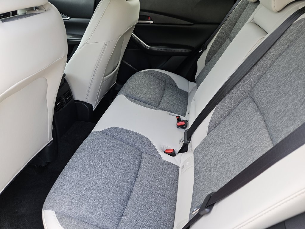 New 2026 MAZDA CX-30 Aire Edition AWD/4WD image 19