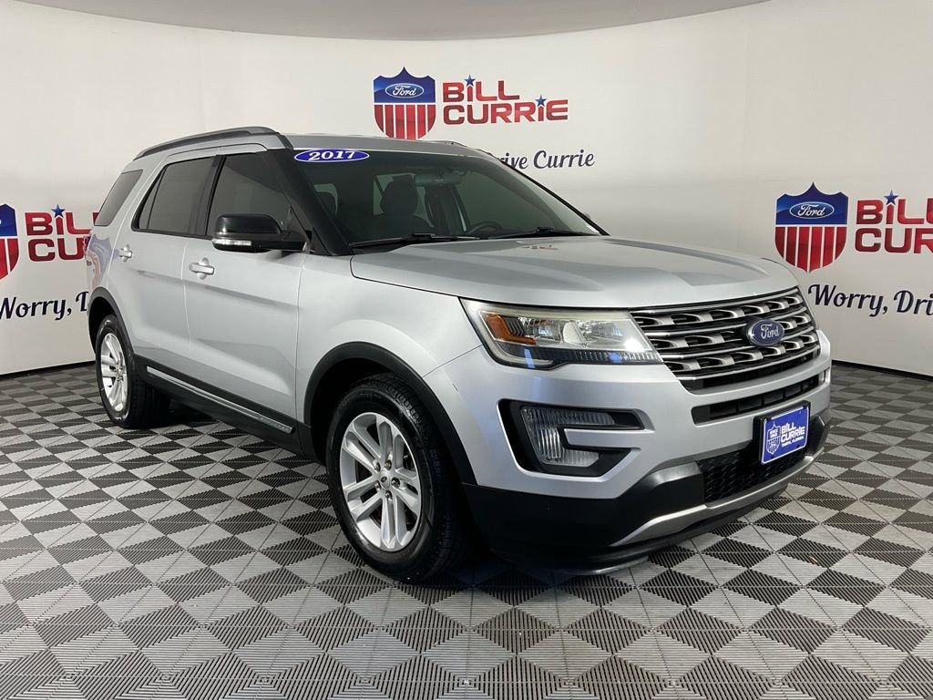Certified 2017 Ford Explorer XLT image 1
