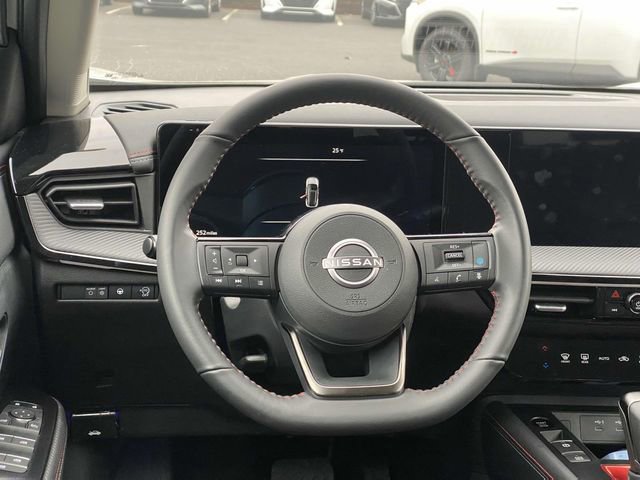 New 2025 Nissan Kicks SR w/ Interior Electronics Package image 12