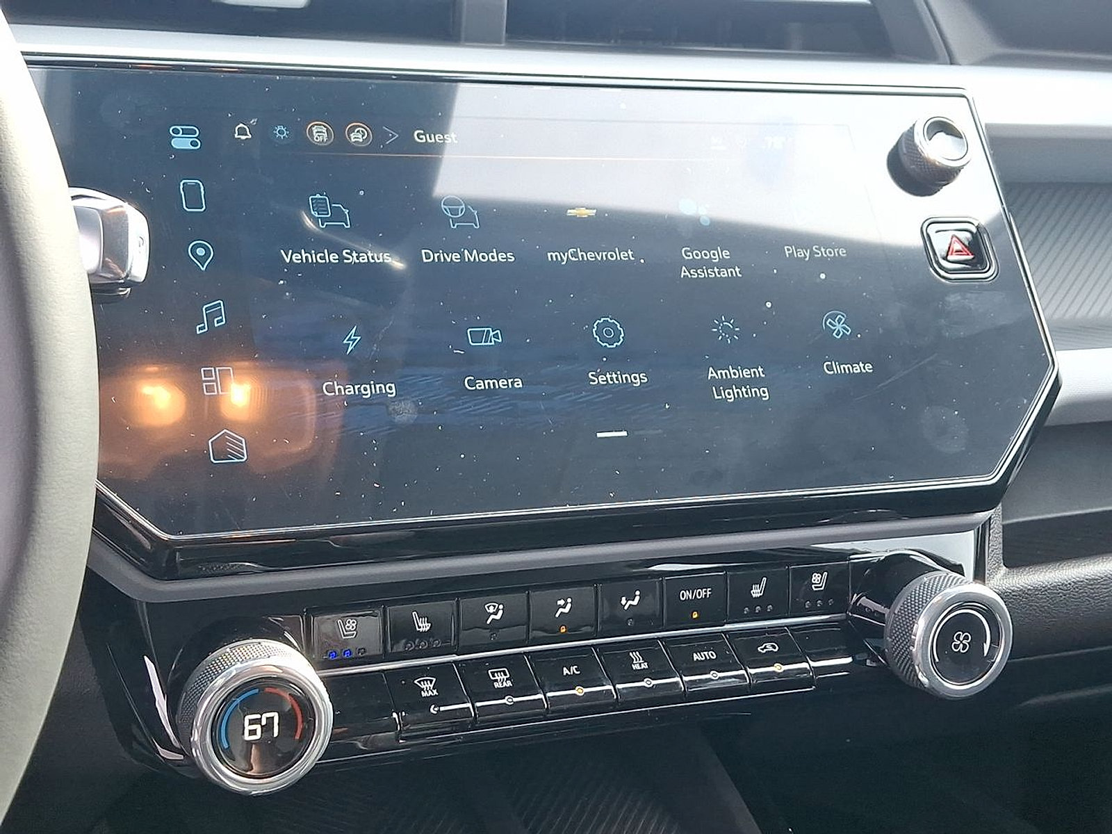 New 2027 Chevrolet Bolt RS w/ Technology Package FWD image 16