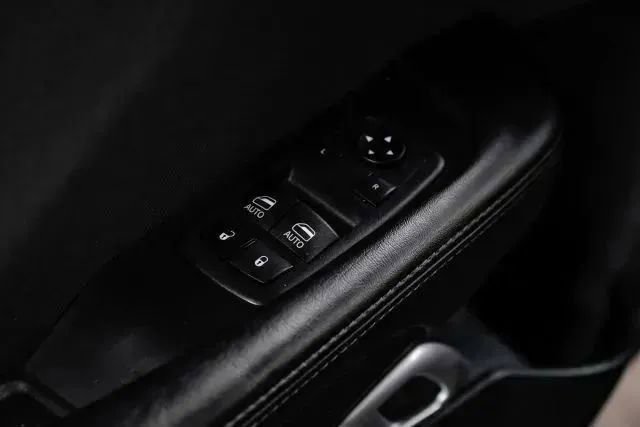 Used 2020 Dodge Challenger SXT image 46