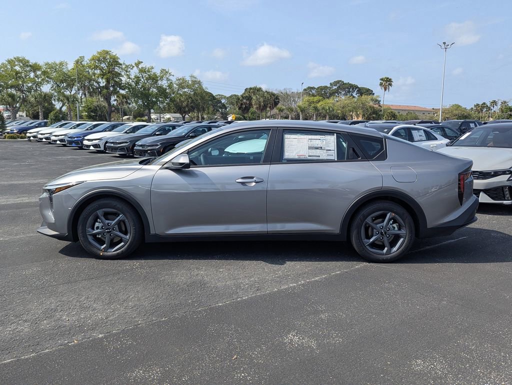 New 2026 Kia K4 LXS image 7