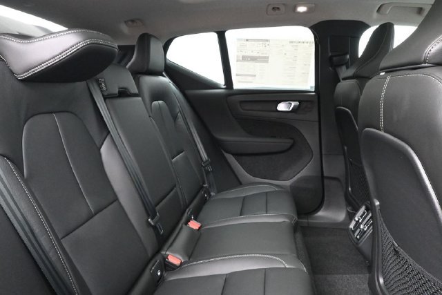 New 2026 Volvo XC40 B4 Core w/ Protection Package Premier FWD image 28