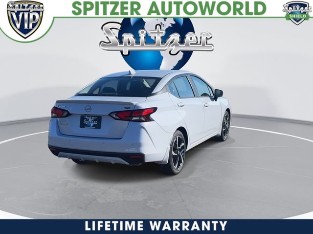 New 2025 Nissan Versa SR w/ Trunk Package FWD image 9