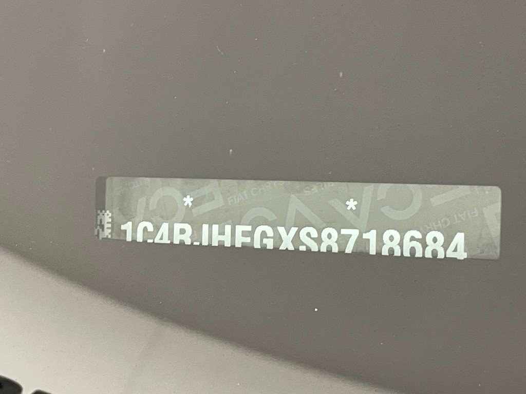 Used 2025 Jeep Grand Cherokee Summit image 29