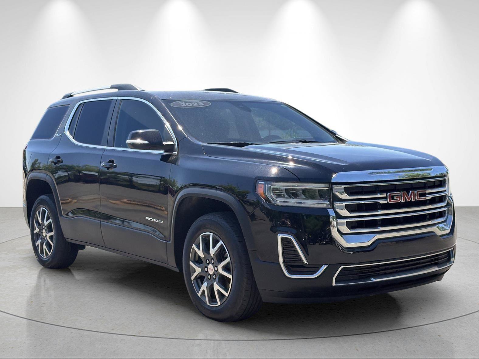 Used 2023 GMC Acadia SLE w/ Driver Convenience Package AWD/4WD image 7