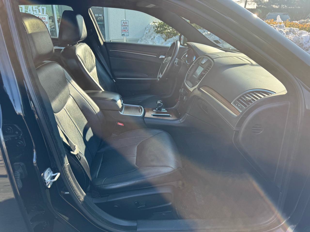 Used 2013 Chrysler 300 C w/ Beats Audio Group RWD image 23