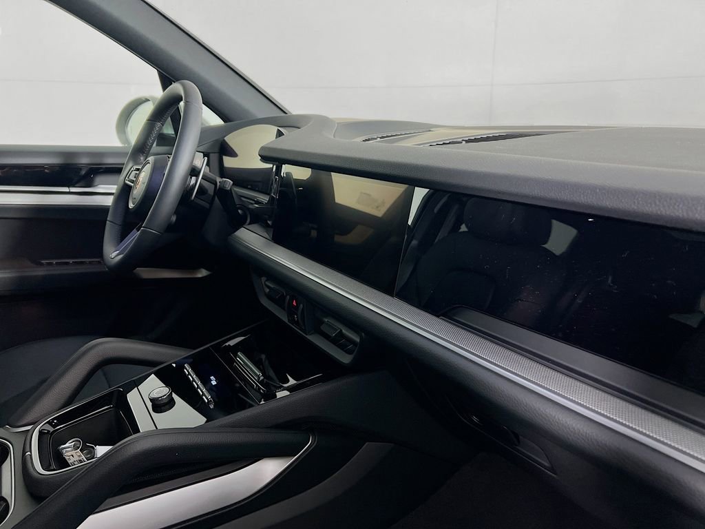 New 2026 Porsche Cayenne image 31