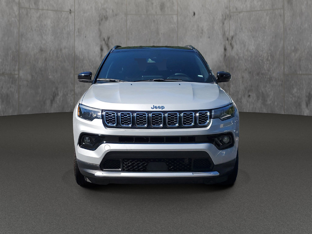 Used 2024 Jeep Compass Limited AWD/4WD image 2