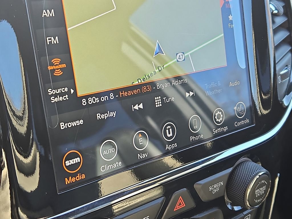 Used 2021 Jeep Grand Cherokee Limited image 18