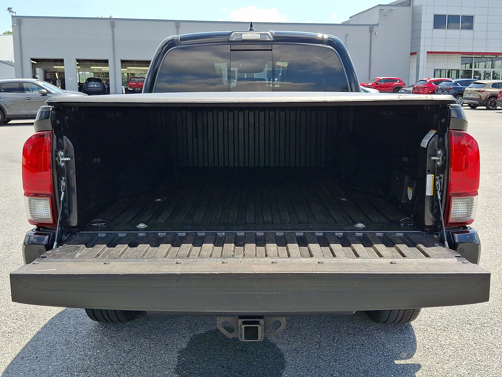 Used 2019 Toyota Tacoma TRD Sport w/ TRD Premium Sport Package AWD/4WD image 28