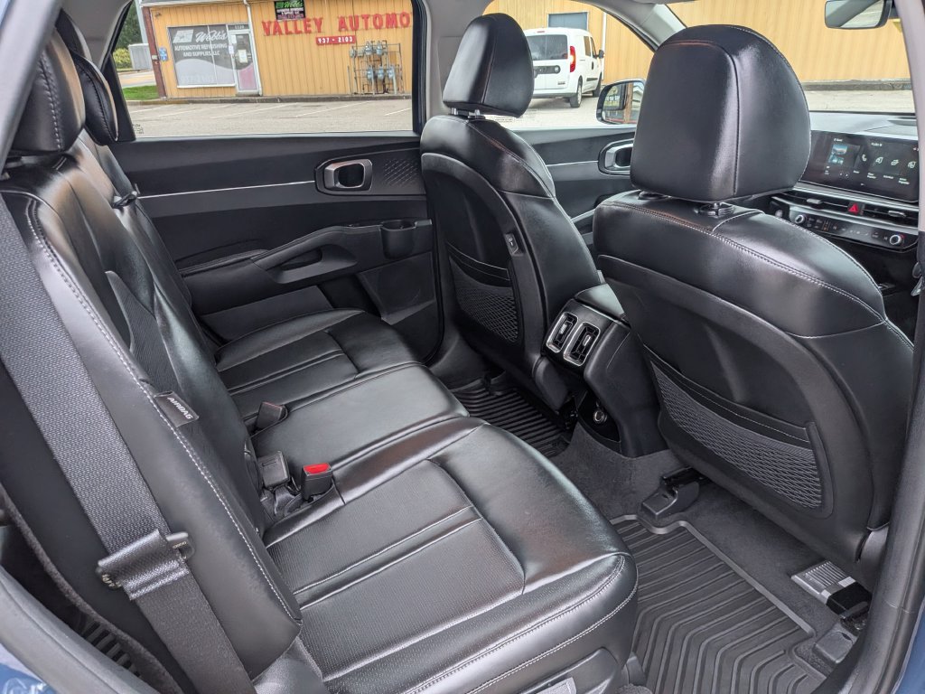 Used 2026 Kia Sorento S FWD image 22