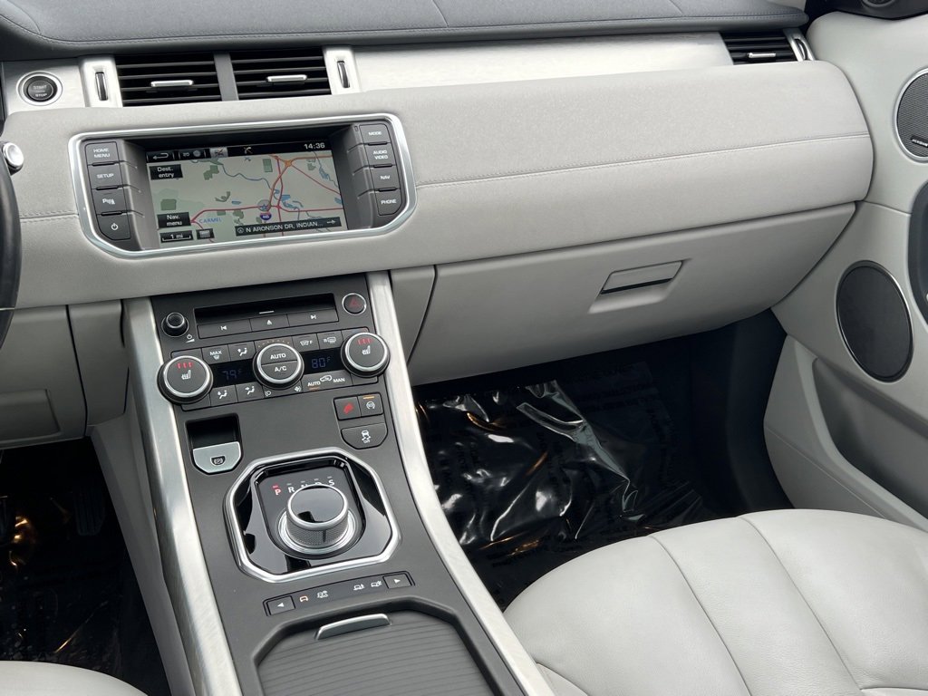 Used 2015 Land Rover Range Rover Evoque Pure Plus image 26