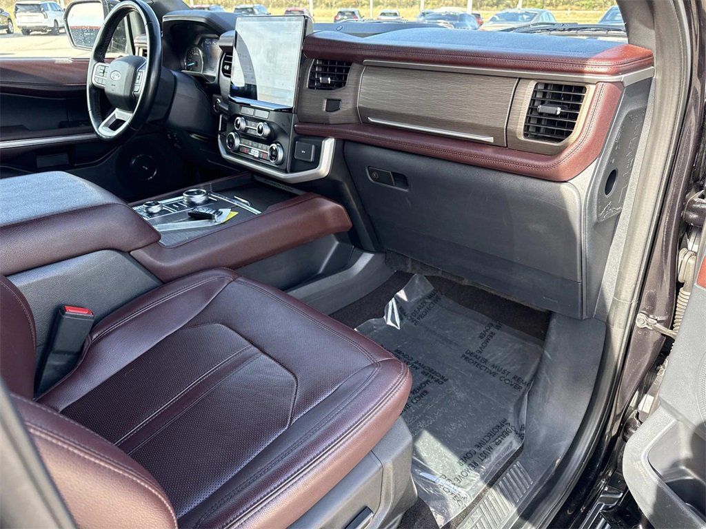 Used 2023 Ford Expedition Max Limited image 29