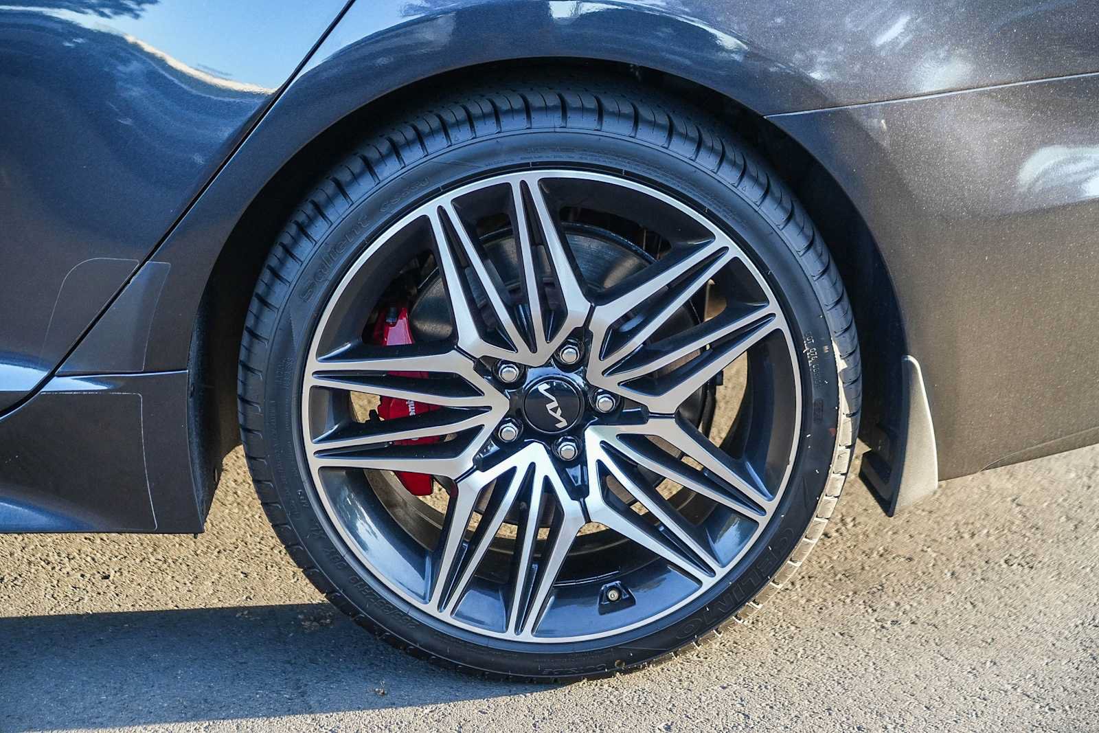 Used 2022 Kia Stinger GT1 AWD/4WD image 10