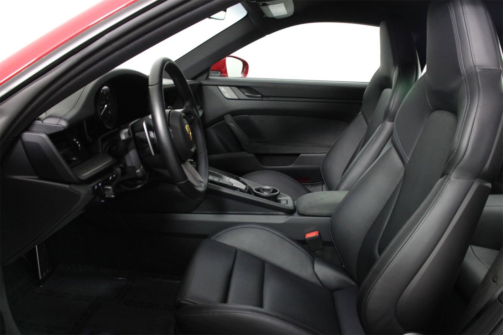 Used 2024 Porsche 911 Carrera GTS image 5