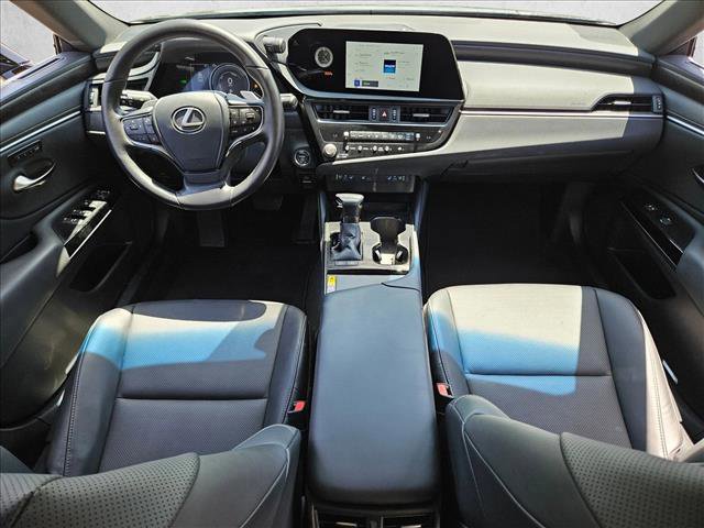Certified 2024 Lexus ES 300h w/ Premium Package FWD image 18