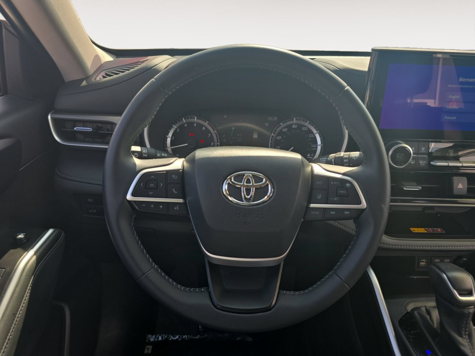 Certified 2026 Toyota Highlander XLE AWD/4WD image 12