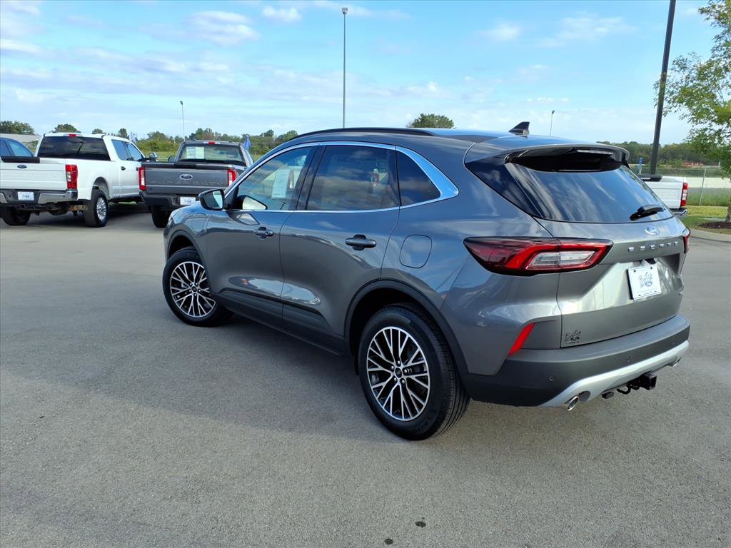 New 2026 Ford Escape SE image 5