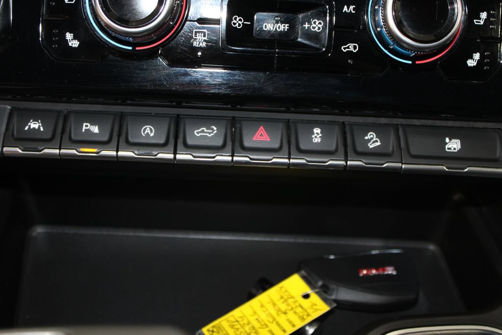 Used 2024 GMC Sierra 1500 Denali AWD/4WD image 53