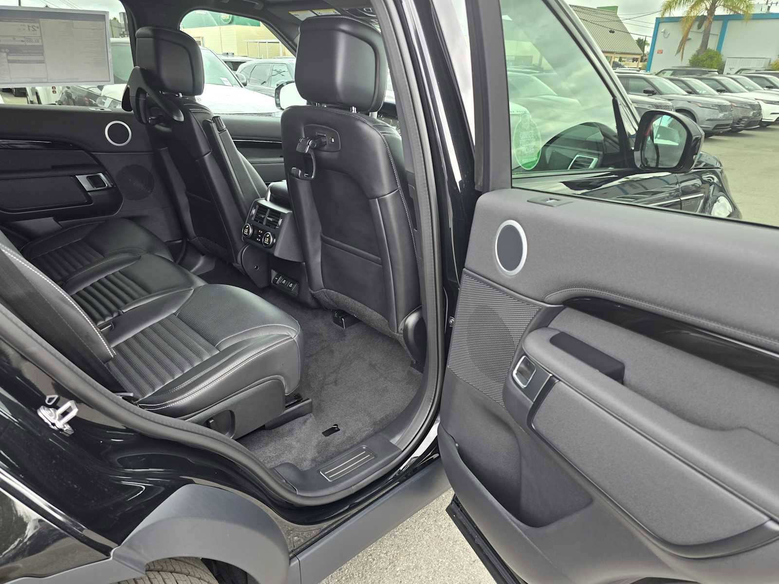 New 2025 Land Rover Discovery S image 14