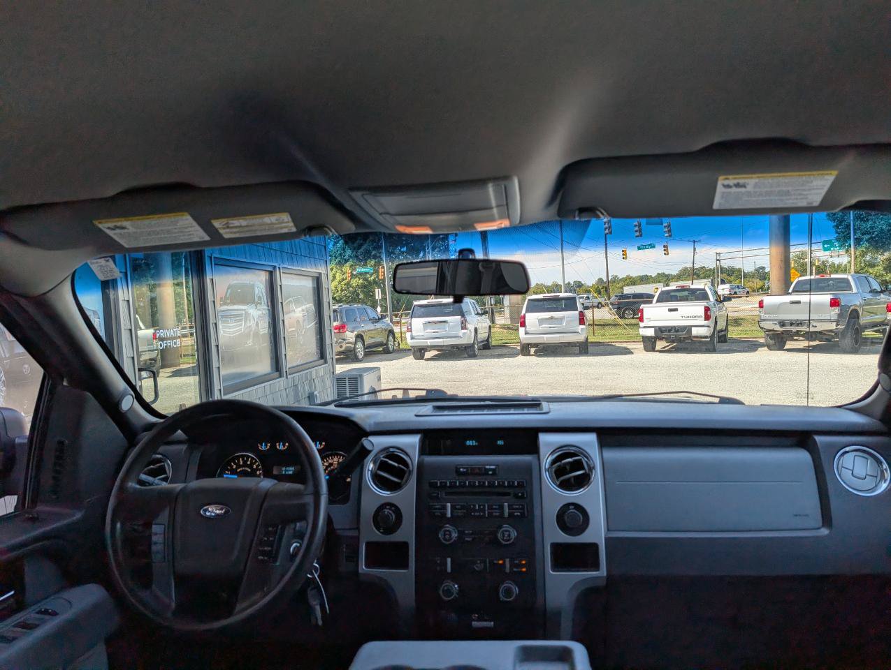 Used 2013 Ford F150 XLT w/ Trailer Tow Pkg RWD image 17