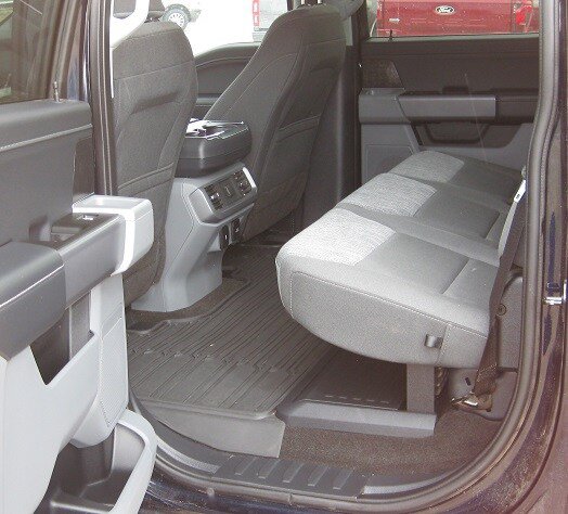 Used 2022 Ford F150 XLT w/ Equipment Group 302A High AWD/4WD image 11