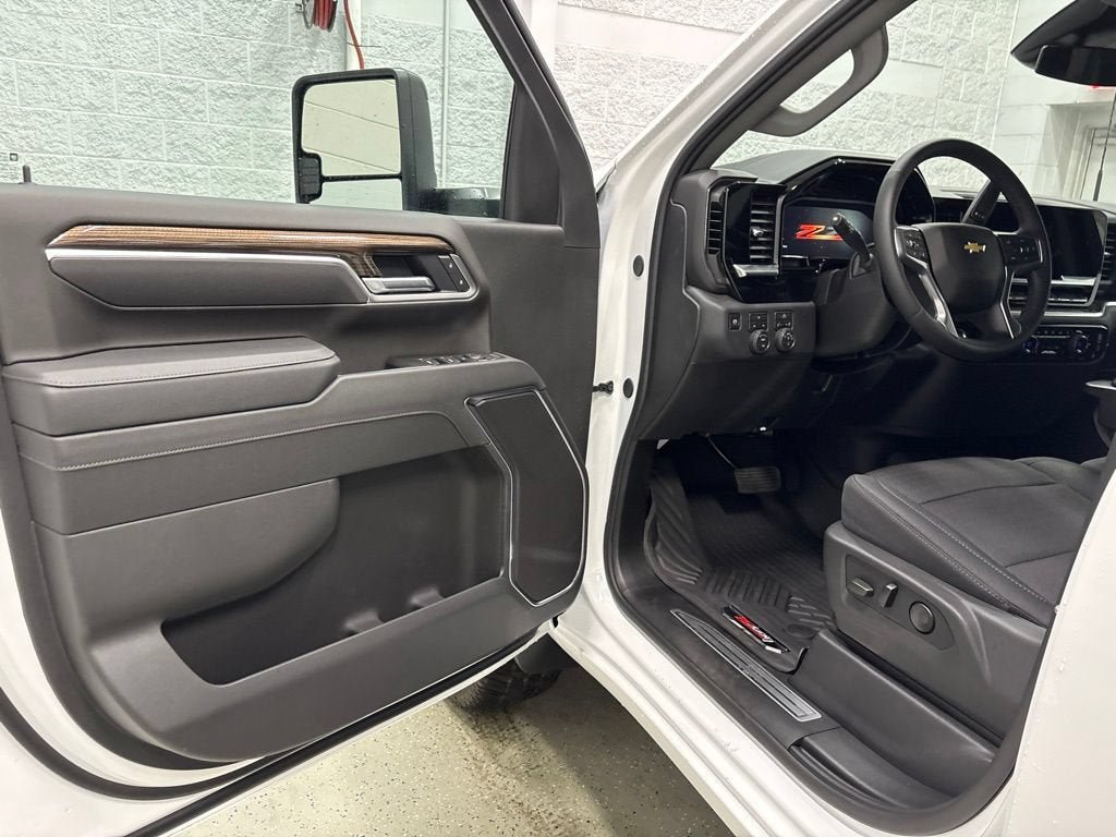 New 2026 Chevrolet Silverado 2500 LT AWD/4WD image 15