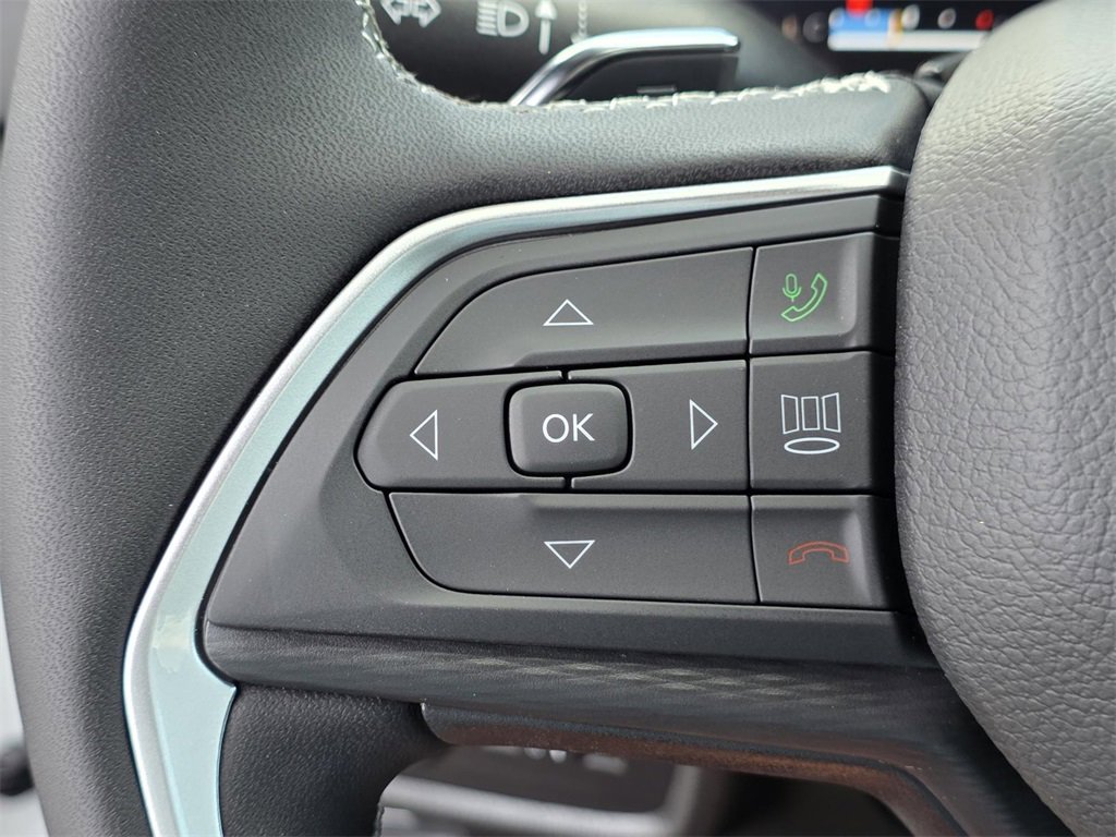 New 2025 Jeep Grand Cherokee L Altitude image 26