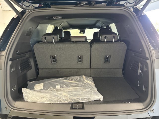 New 2027 Chevrolet Traverse RS AWD/4WD image 18
