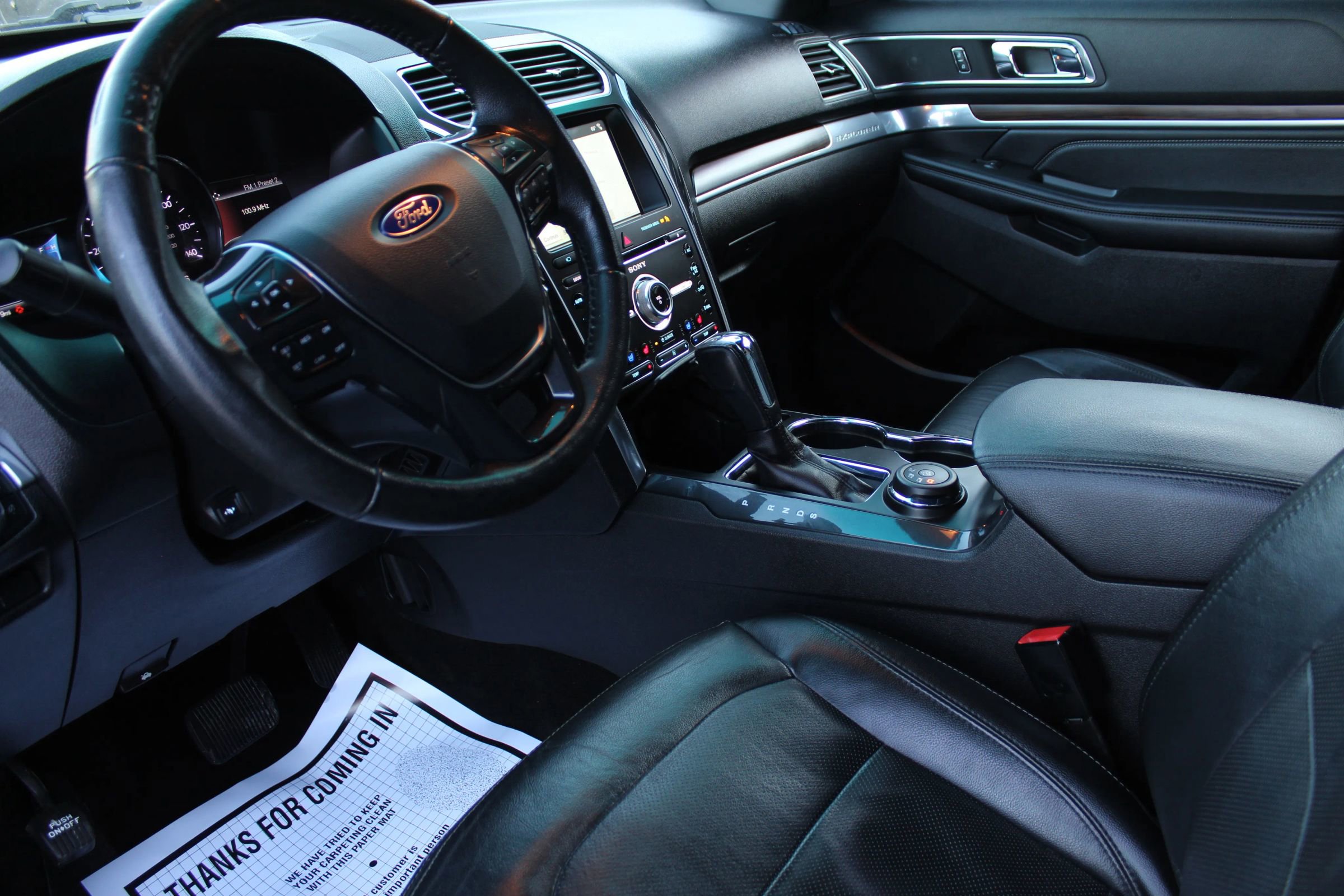 Used 2017 Ford Explorer Limited image 11