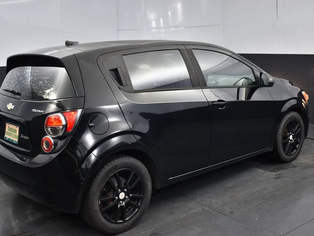 Used 2012 Chevrolet Sonic LS FWD image 4