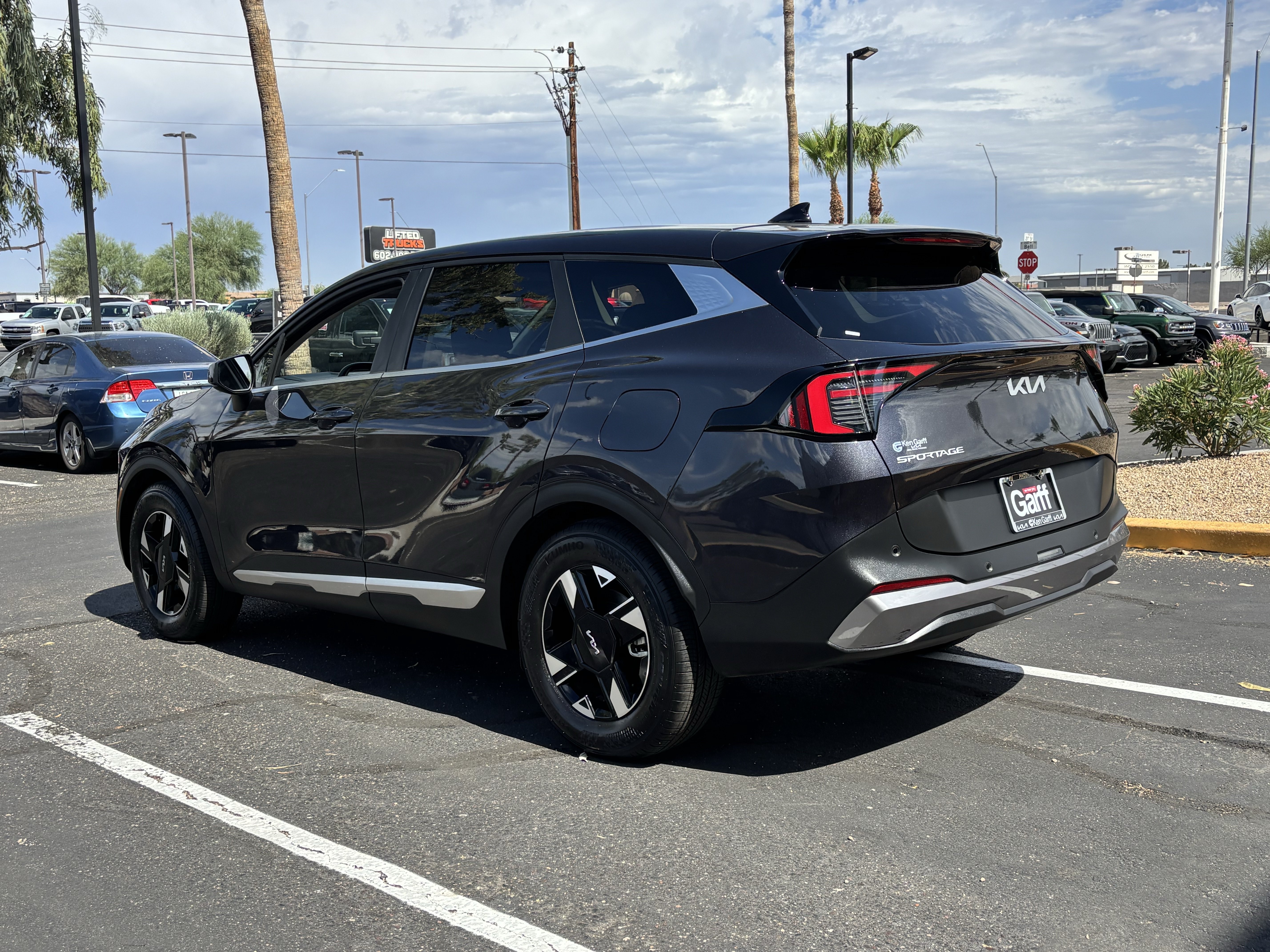 Certified 2026 Kia Sportage LX FWD image 4