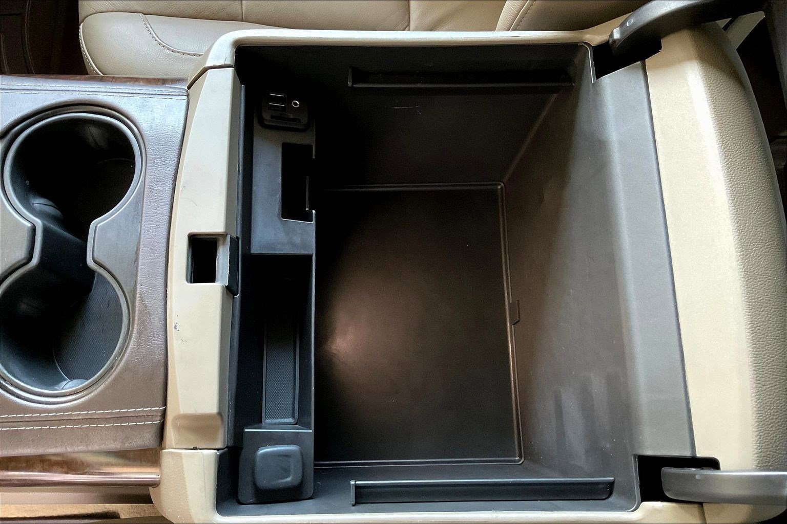 Used 2015 Chevrolet Tahoe LT image 16