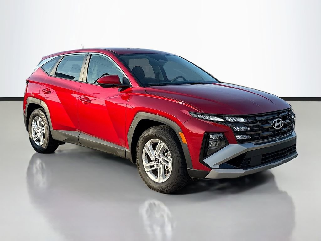 New 2025 Hyundai Tucson SE image 3