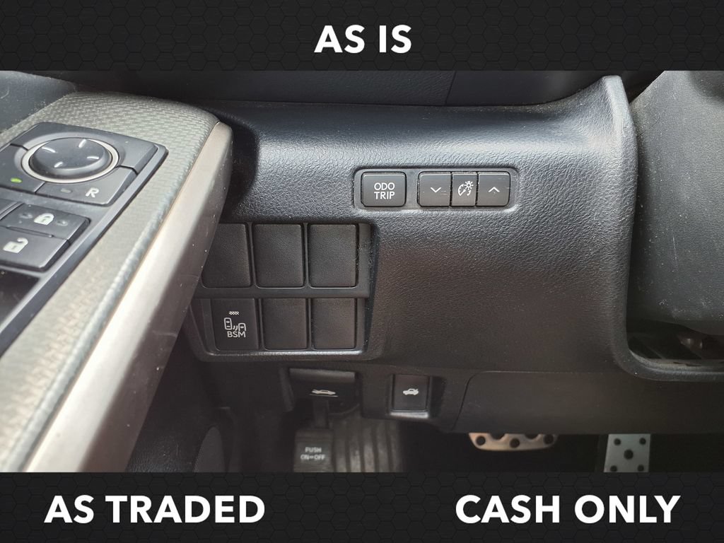 Used 2015 Lexus IS 350 w/ F-Sport Package RWD image 25