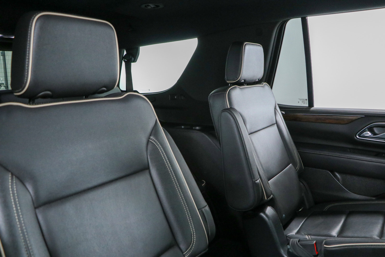 Used 2021 Chevrolet Tahoe Premier AWD/4WD image 31