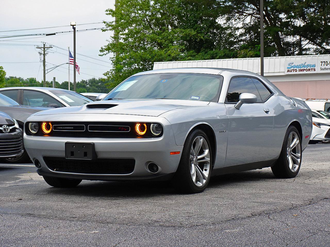 Used 2021 Dodge Challenger R/T RWD image 10