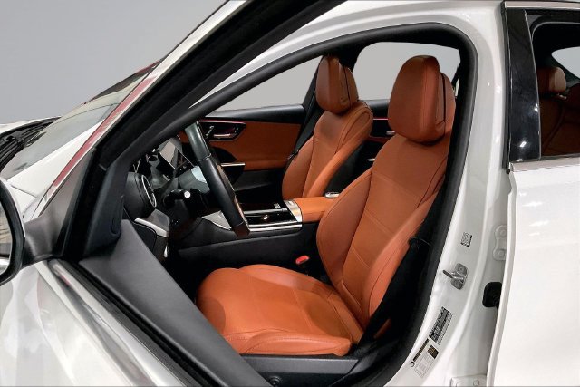 Used 2025 Mercedes-Benz C 300 4MATIC Sedan image 26