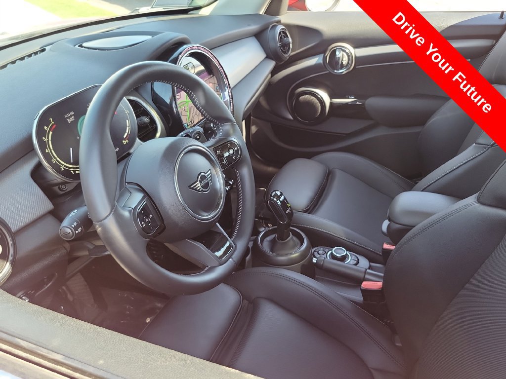 Used 2024 MINI Cooper S FWD image 3