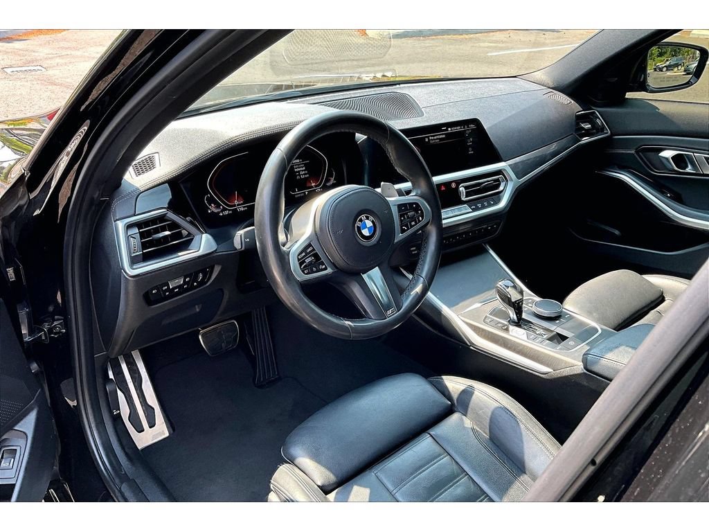 Used 2020 BMW 330i Sedan w/ M Sport Package RWD image 14