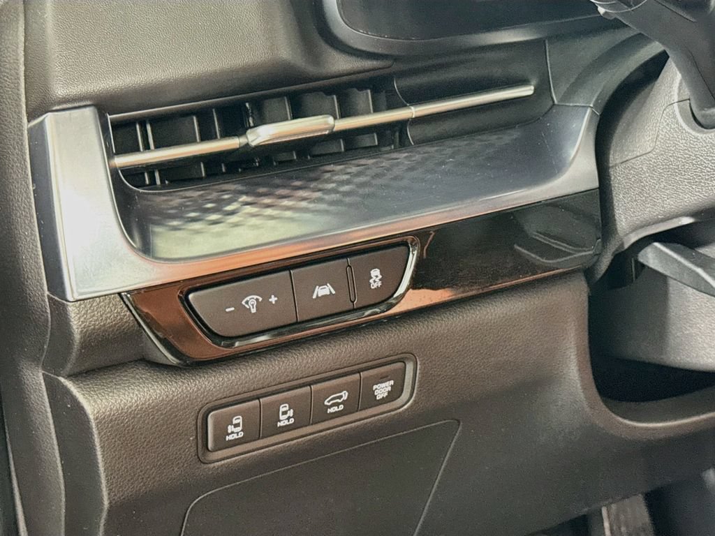 Used 2022 Kia Carnival SX Prestige FWD image 10
