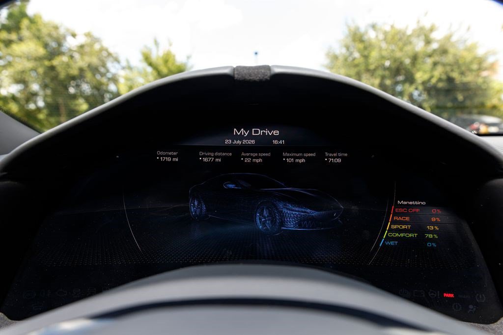 Used 2023 Ferrari Roma RWD image 30