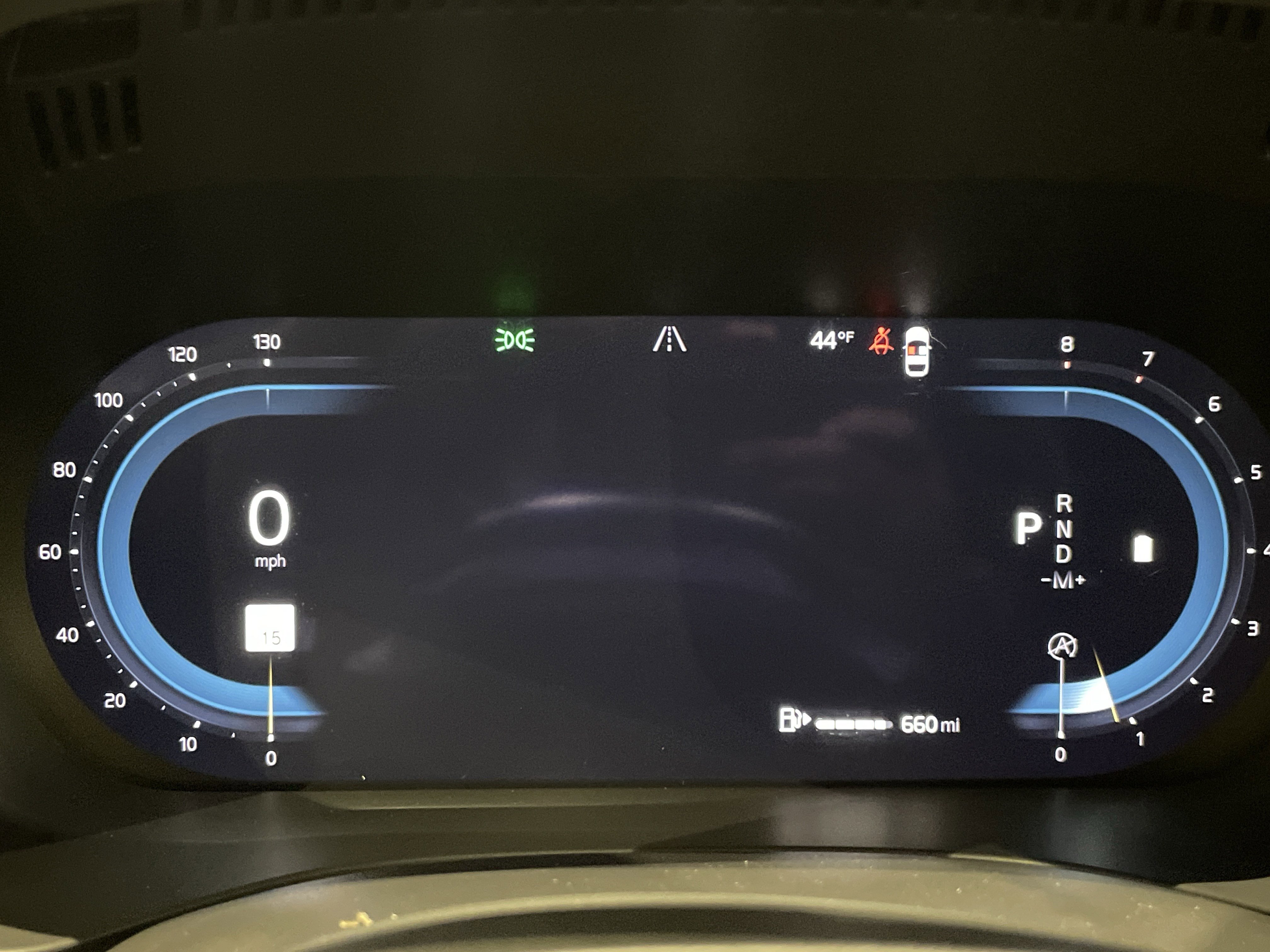 Used 2025 Volvo XC60 B5 Plus image 22