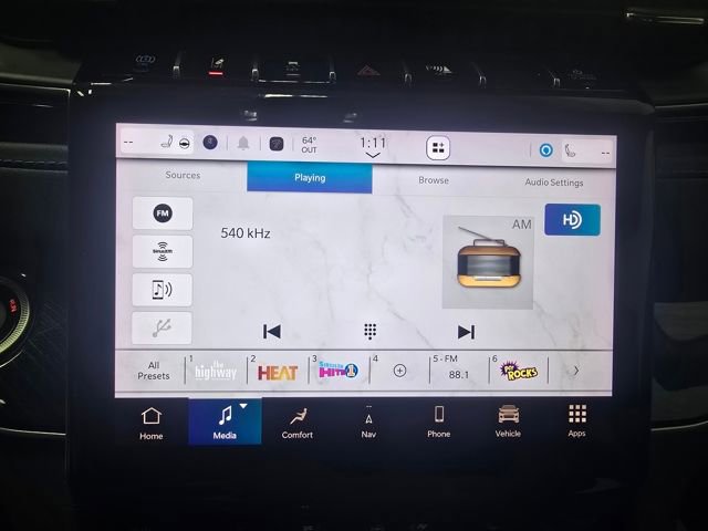 Used 2023 Jeep Grand Cherokee Trailhawk w/ Luxury Tech Group III image 11