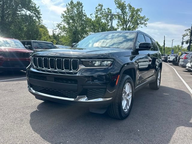 Used 2025 Jeep Grand Cherokee L Laredo AWD/4WD image 24