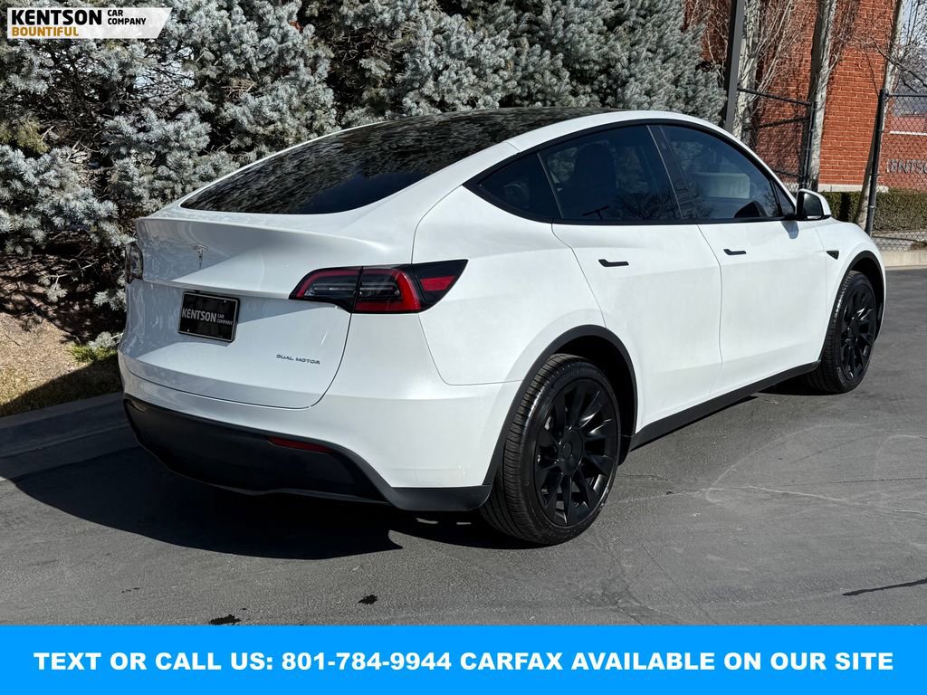 Used 2023 Tesla Model Y Long Range image 9